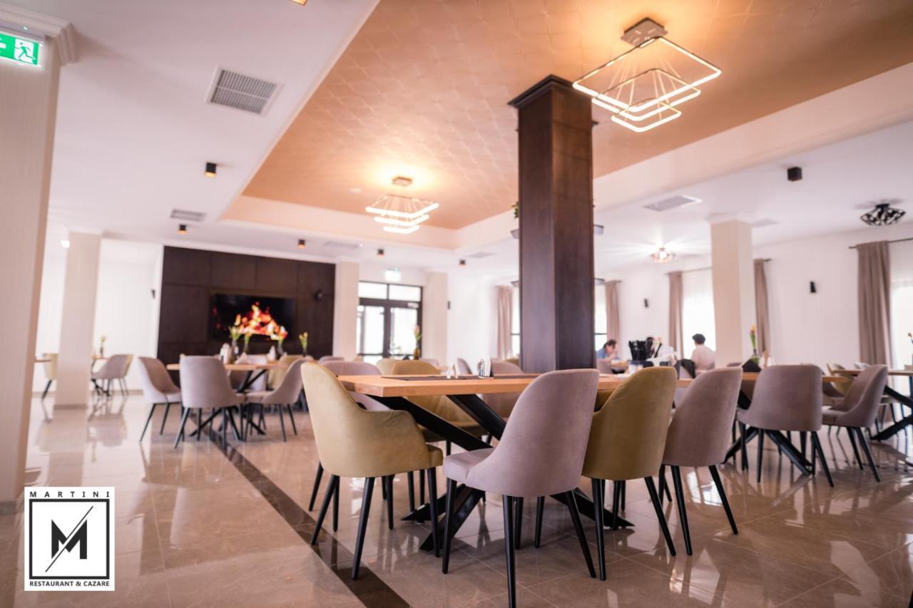 Martini Restaurant & Cazare Sebesel Esterno foto