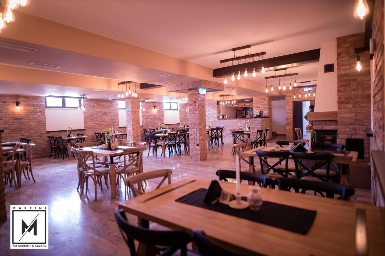Martini Restaurant & Cazare Sebesel Esterno foto